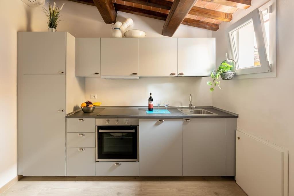 Keys Of Italy - Maytreya - Albero 2 - Train Station Two Bedroom Flat 2nd Floor Appartement Florence