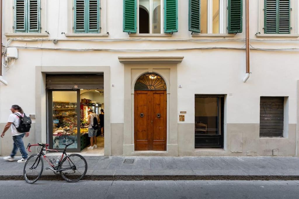 Keys Of Italy - Maytreya - Albero 2 - Train Station Two Bedroom Flat 2nd Floor Appartement *